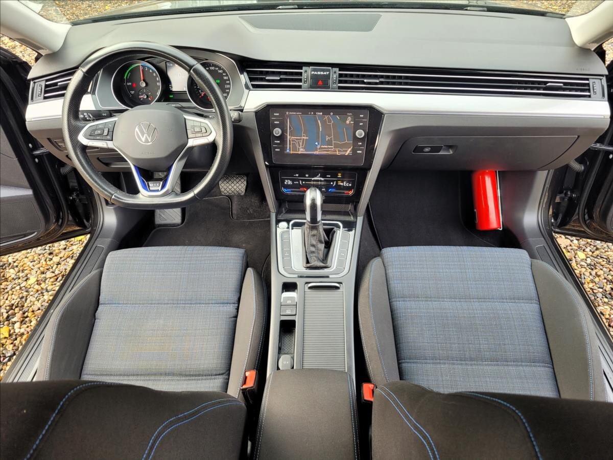 Volkswagen Passat Kombi 1,4 l 160 kw