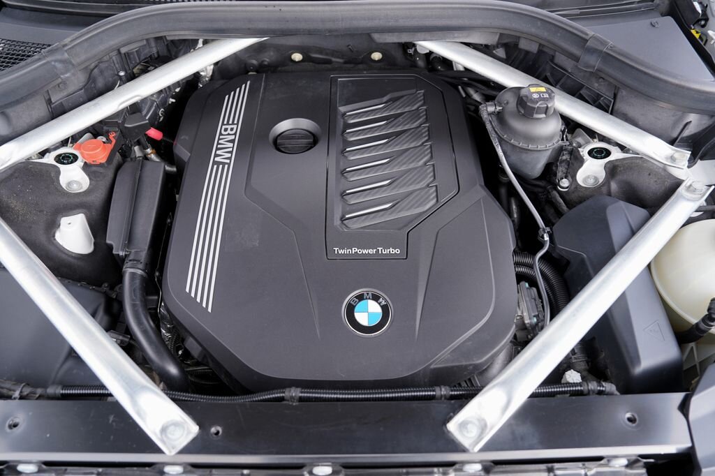 BMW X7 SUV / Terénní 3,0 l 250 kw