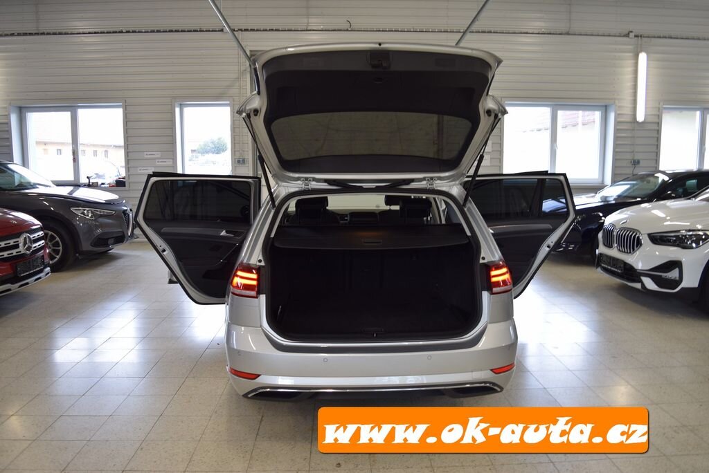 Volkswagen Golf Kombi 1,6 l 85 kw