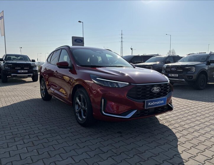 Ford Kuga SUV / Terénní 1,5 l 110 kw