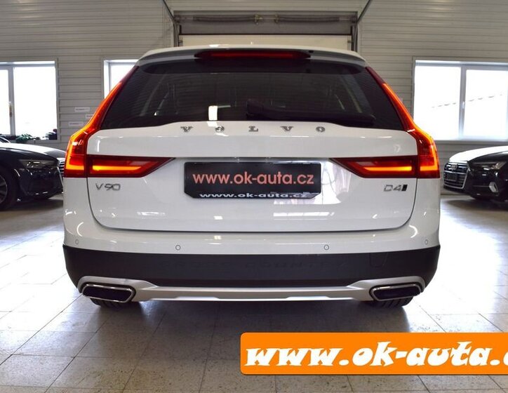 Volvo V90 Kombi 2,0 l 140 kw