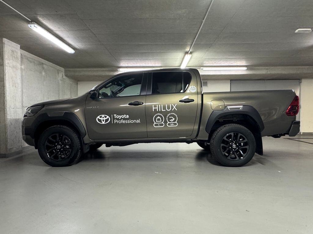 Toyota Hilux Pick-up 2,8 l 150 kw