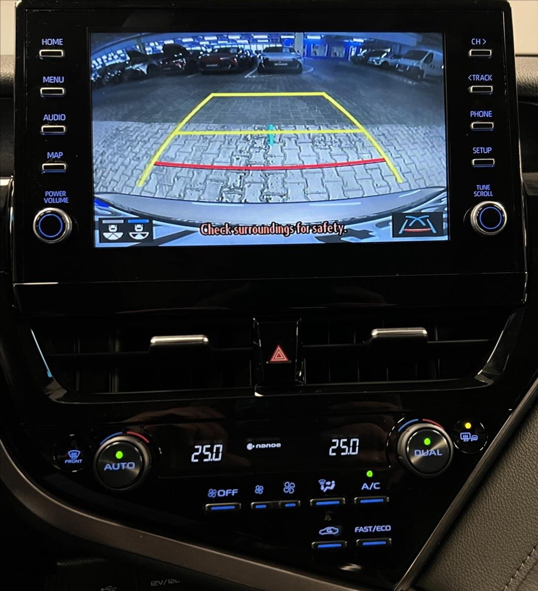 Toyota Camry Sedan 2,5 l 131 kw