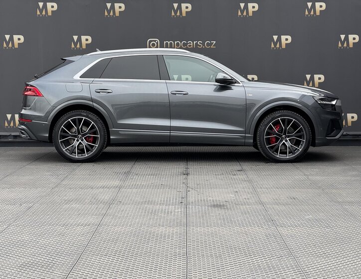 Audi Q8 SUV 3,0 l 210 kw