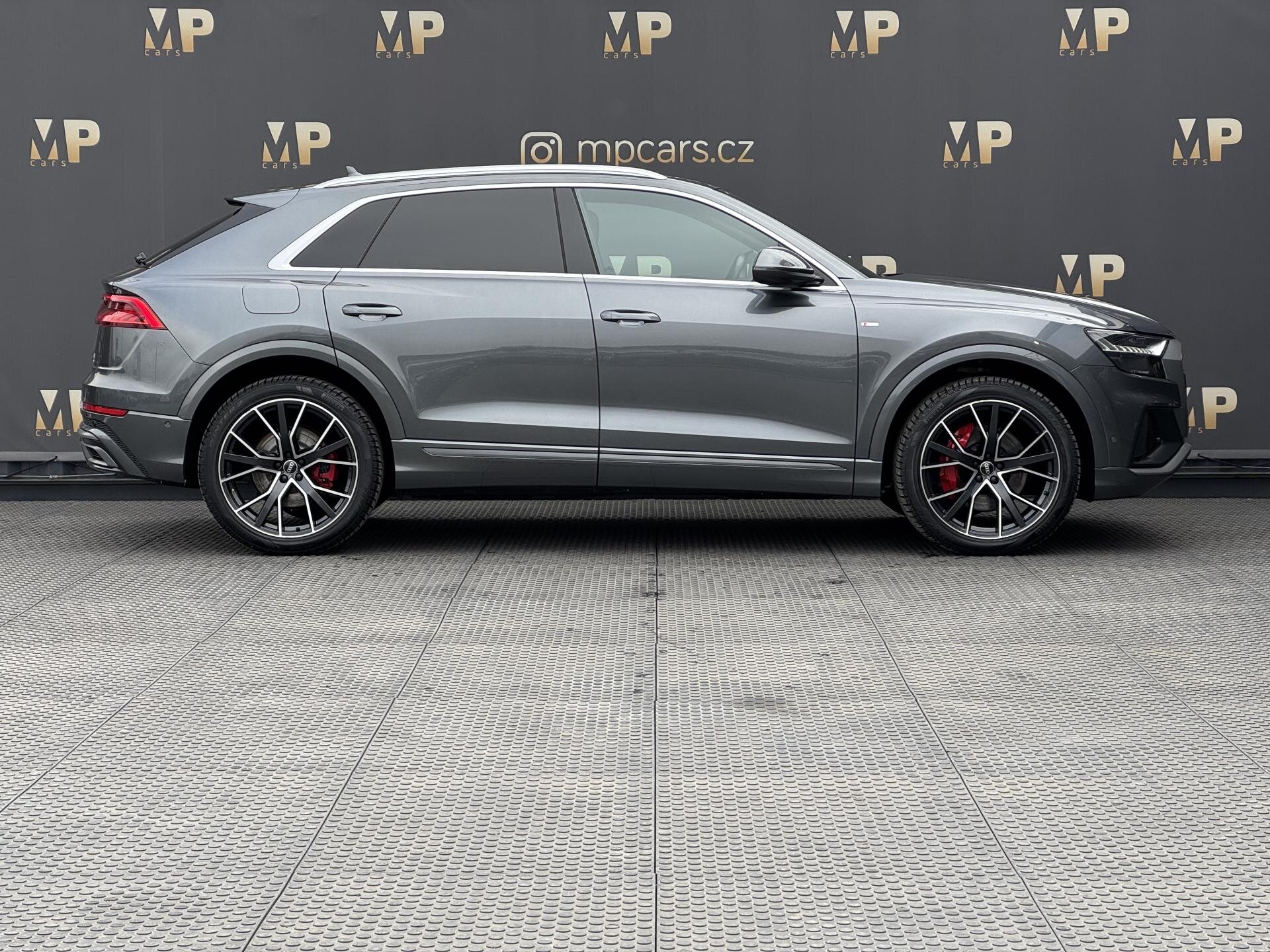 Audi Q8 SUV 3,0 l 210 kw