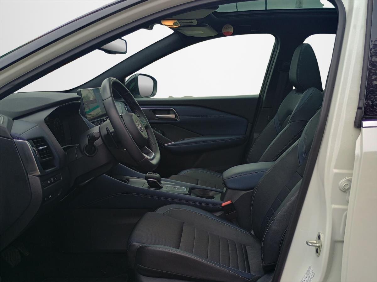 Nissan Qashqai SUV / Terénní 1,3 l 116 kw