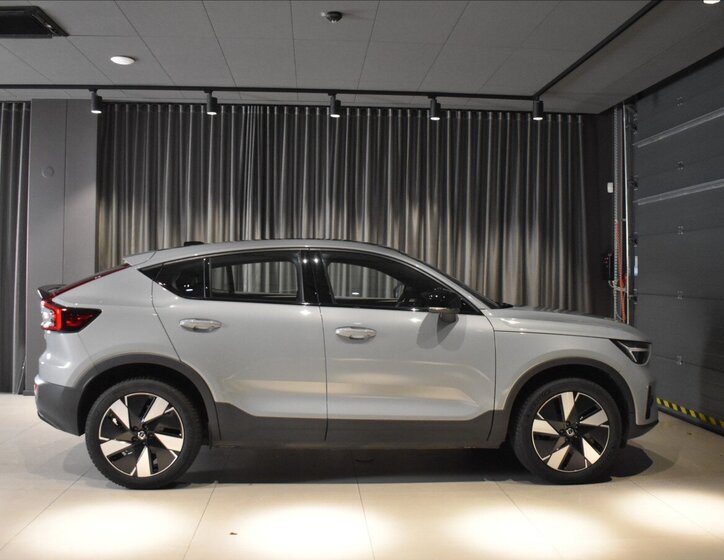 Volvo C40 SUV / Terénní 0,0 185 kw