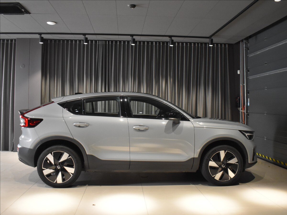 Volvo C40 SUV / Terénní 0,0 185 kw