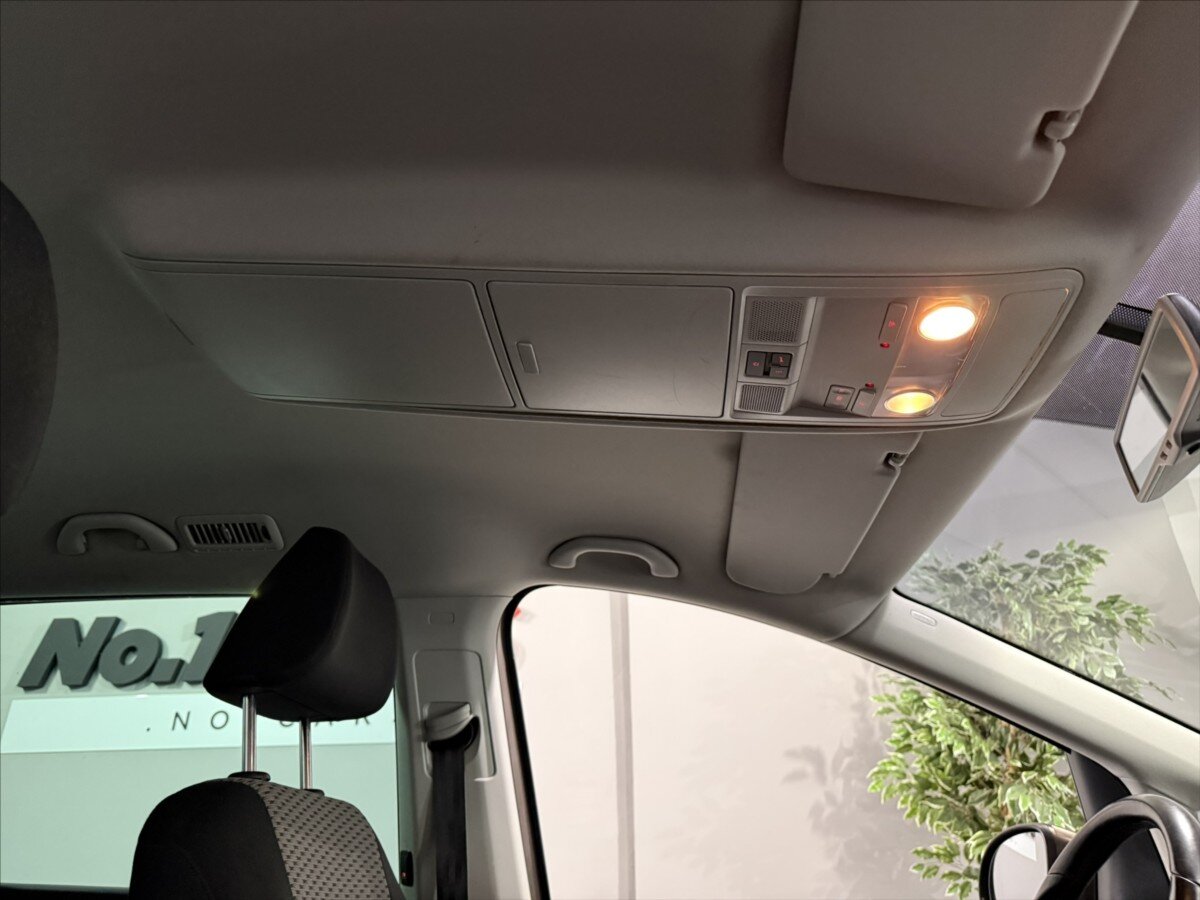 Volkswagen Sharan MPV 2,0 l 103 kw