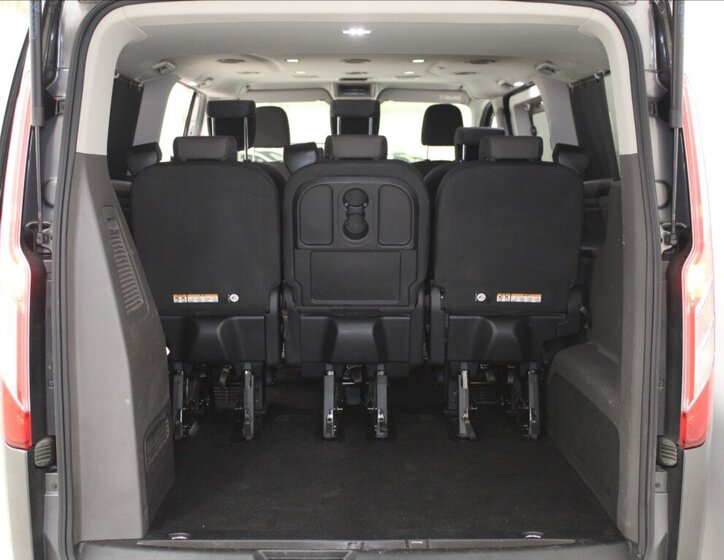 Ford Tourneo Custom MPV 2,0 l 136 kw