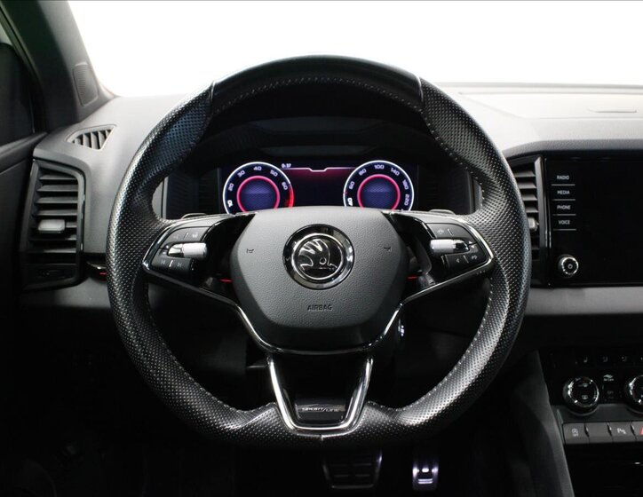 Škoda Karoq SUV / Terénní 1,5 l 110 kw