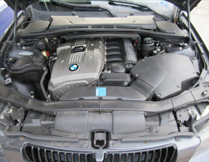 BMW Řada 3 Sedan 2,5 l 160 kw