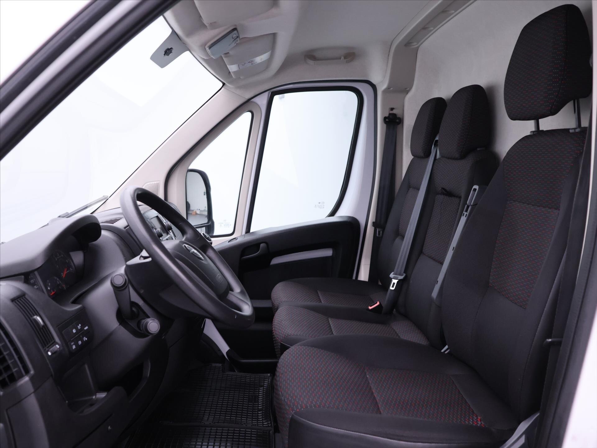 Opel Movano Ostatní 2,2 l 103 kw