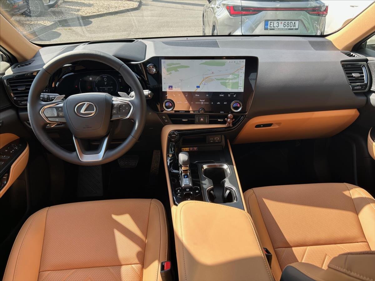 Lexus NX 350h SUV / Terénní 2,5 l 150 kw