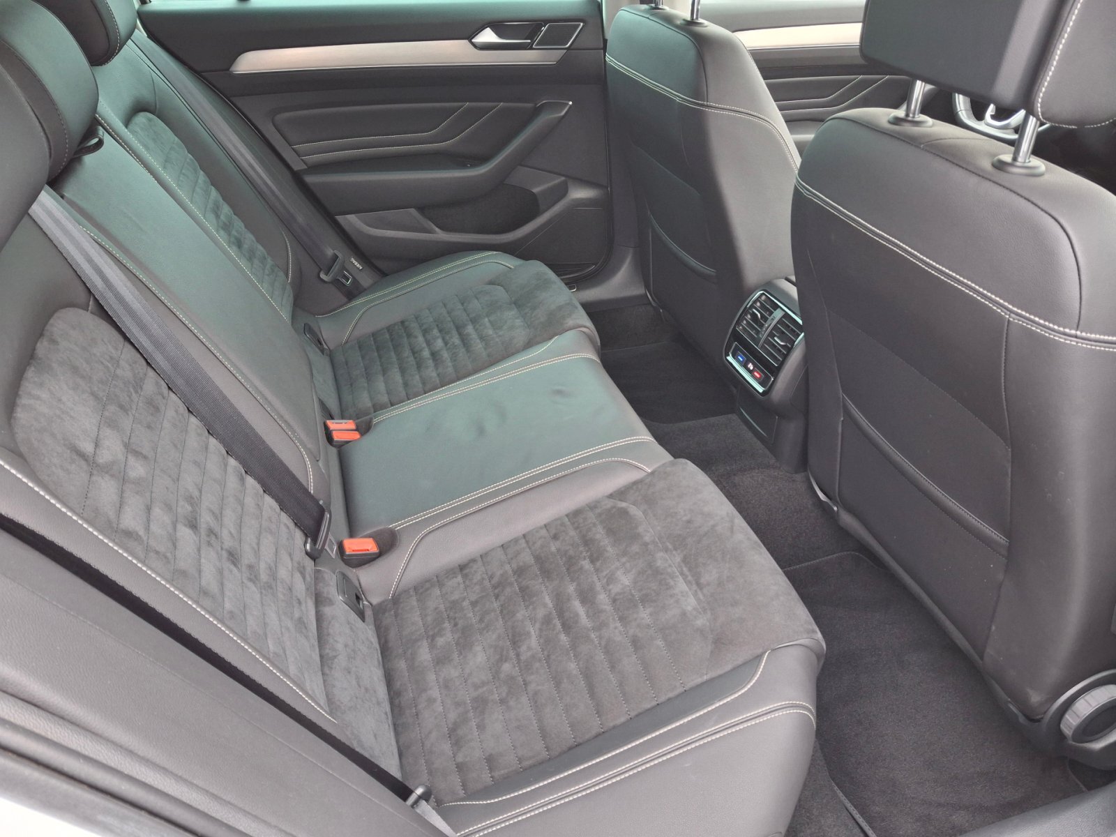 Volkswagen Passat Kombi 2,0 l 110 kw