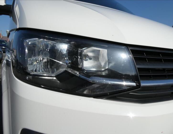 Volkswagen Multivan 5