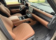 Land Rover Defender SUV 4,4 l 467 kw