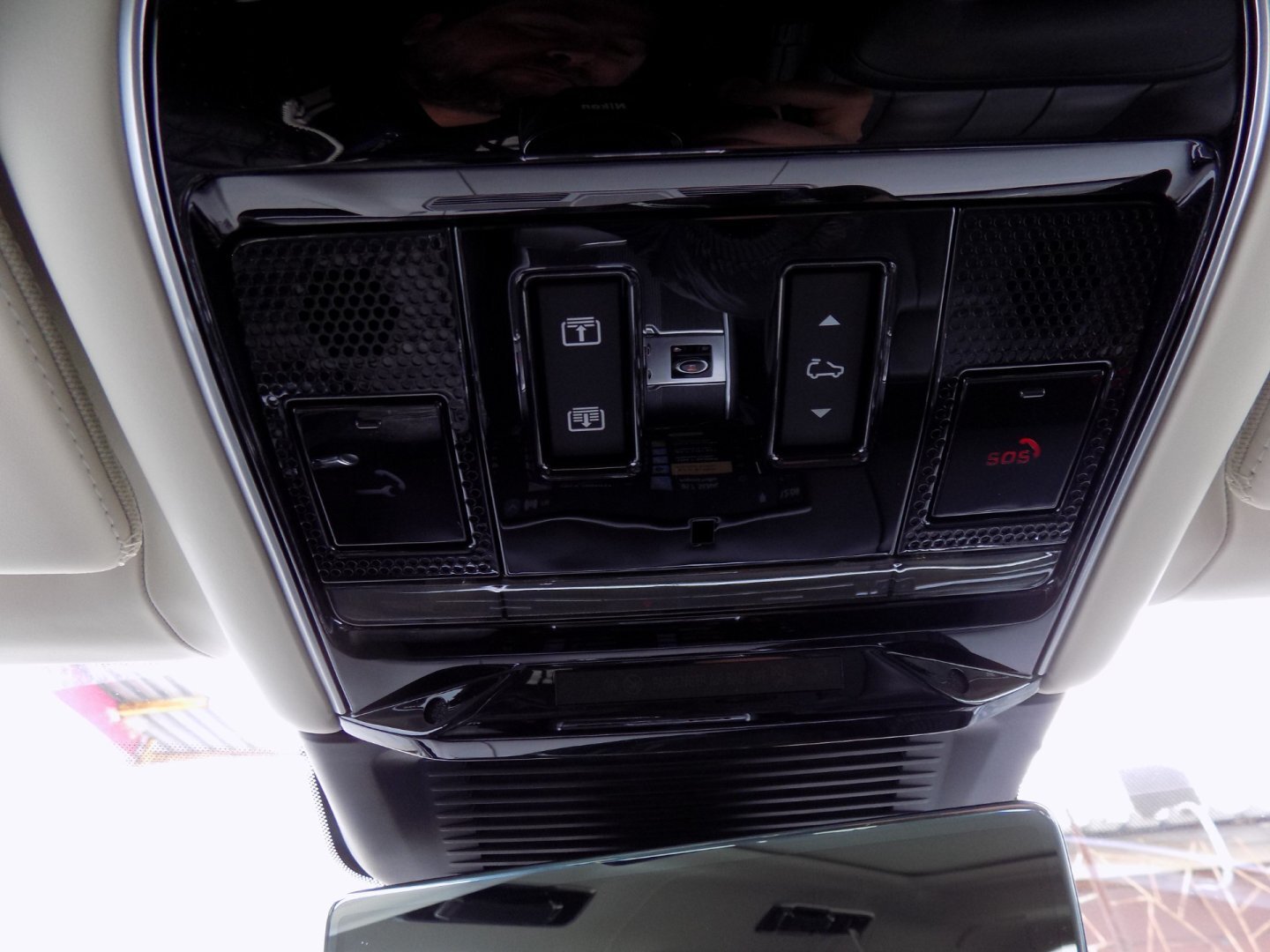 Land Rover Range Rover SUV 4,4 l 390 kw