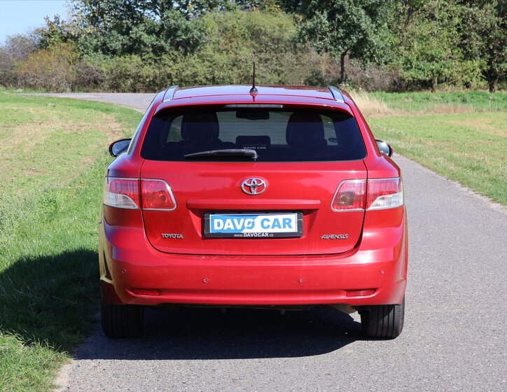 Toyota Avensis 6