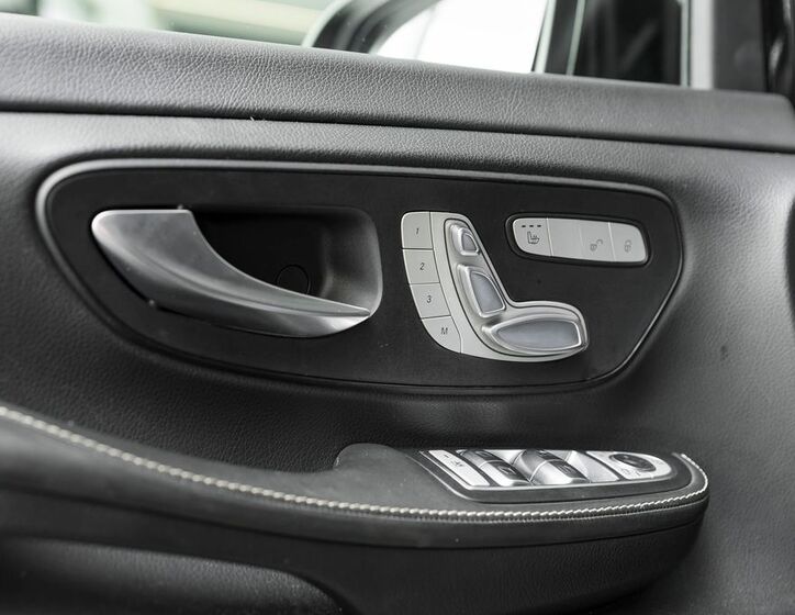 Mercedes-Benz Třídy V 11