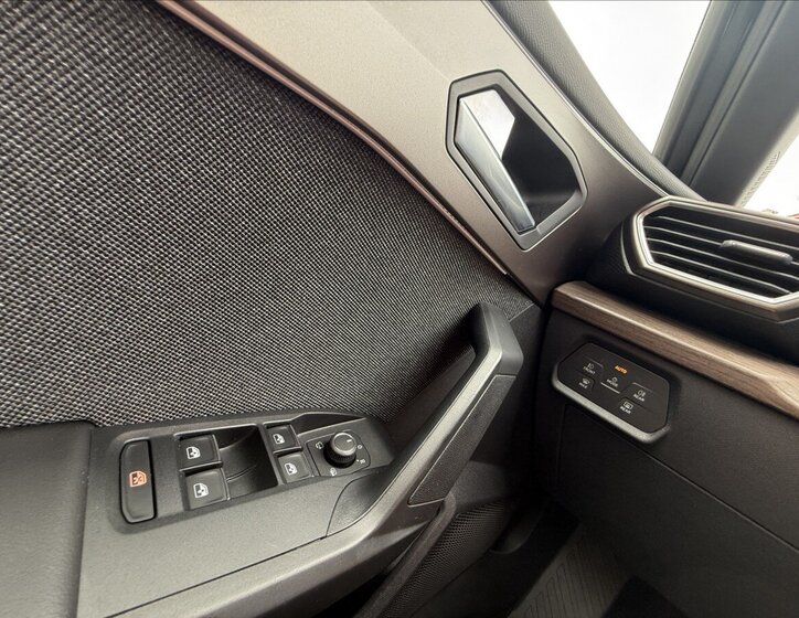 Seat Leon Hatchback 1,5 l 96 kw