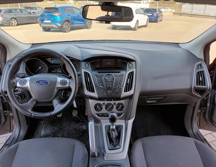 Ford Focus Kombi 998,0 92 kw