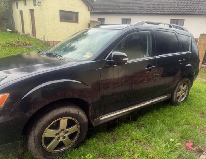 Mitsubishi Outlander 3