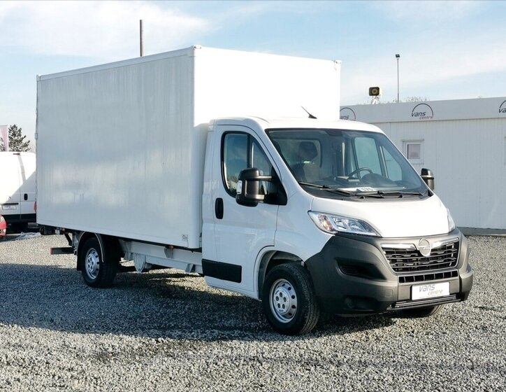 Opel Movano 2