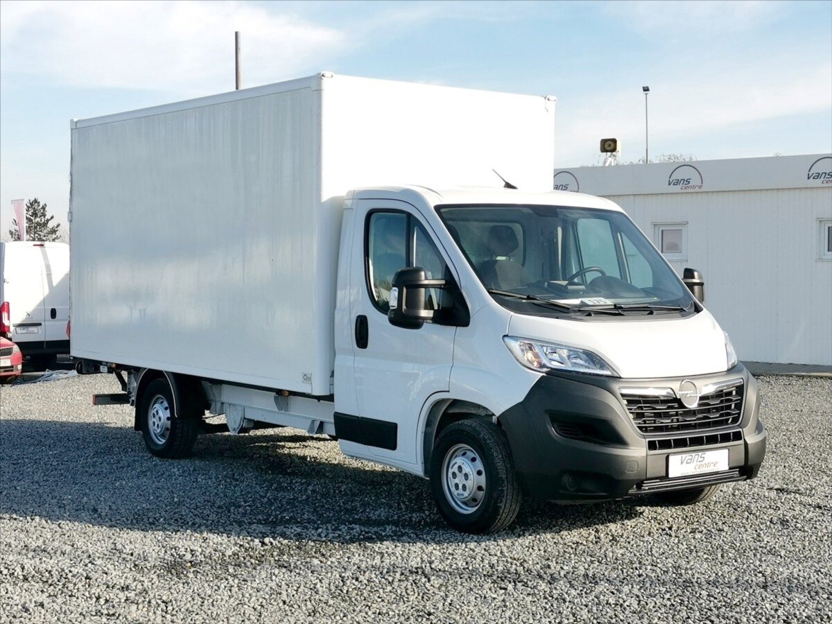 Opel Movano