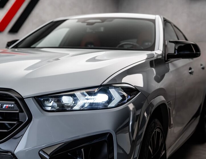 BMW X6 SUV / Terénní 4,4 l 460 kw