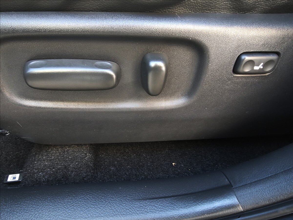 Toyota RAV4 Kombi 2,2 l 110 kw