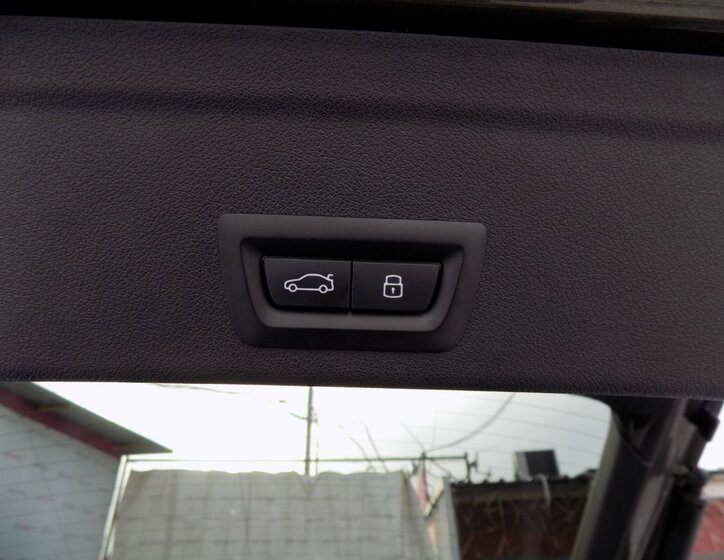 BMW X6 SUV 3,0 l 210 kw