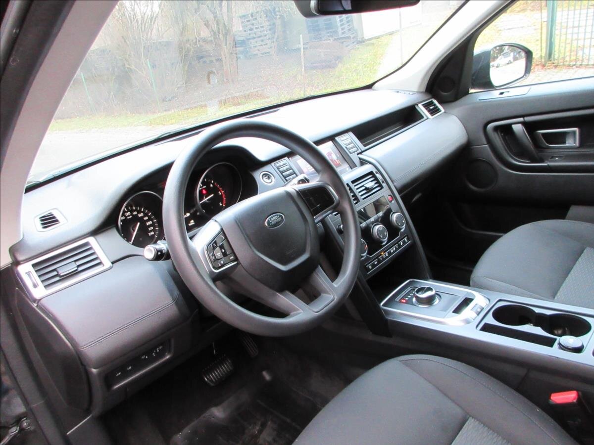 Land Rover Discovery Sport SUV 2,0 l 110 kw