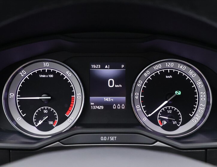 Škoda Superb Kombi 2,0 l 110 kw