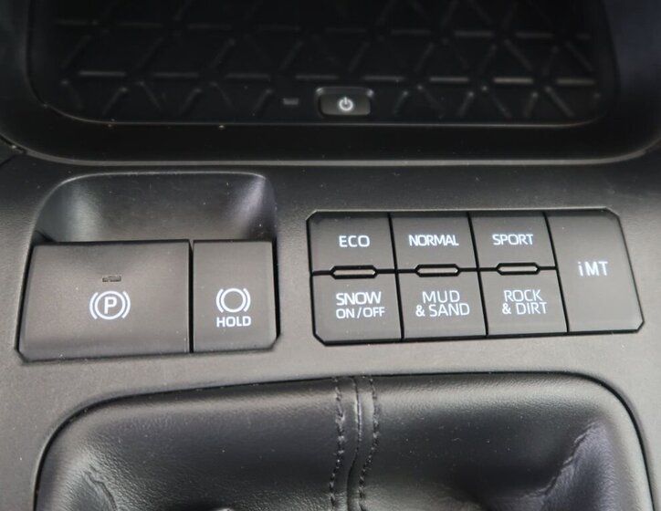 Toyota RAV4 SUV 2,0 l 129 kw