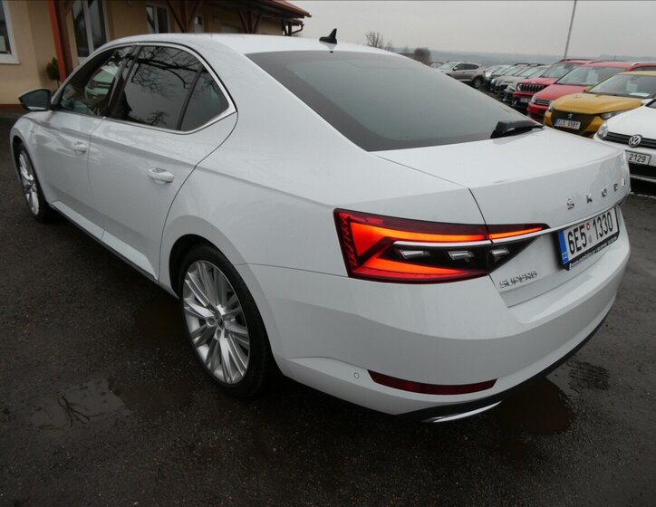 Škoda Superb Sedan / Limuzína 2,0 l 110 kw