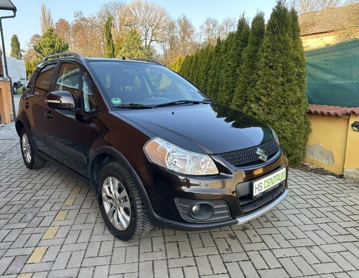 Suzuki SX4 Hatchback 1,6 l 88 kw