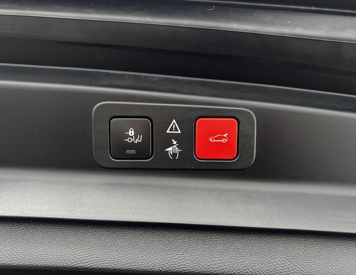 Peugeot 5008 SUV 2,0 l 130 kw