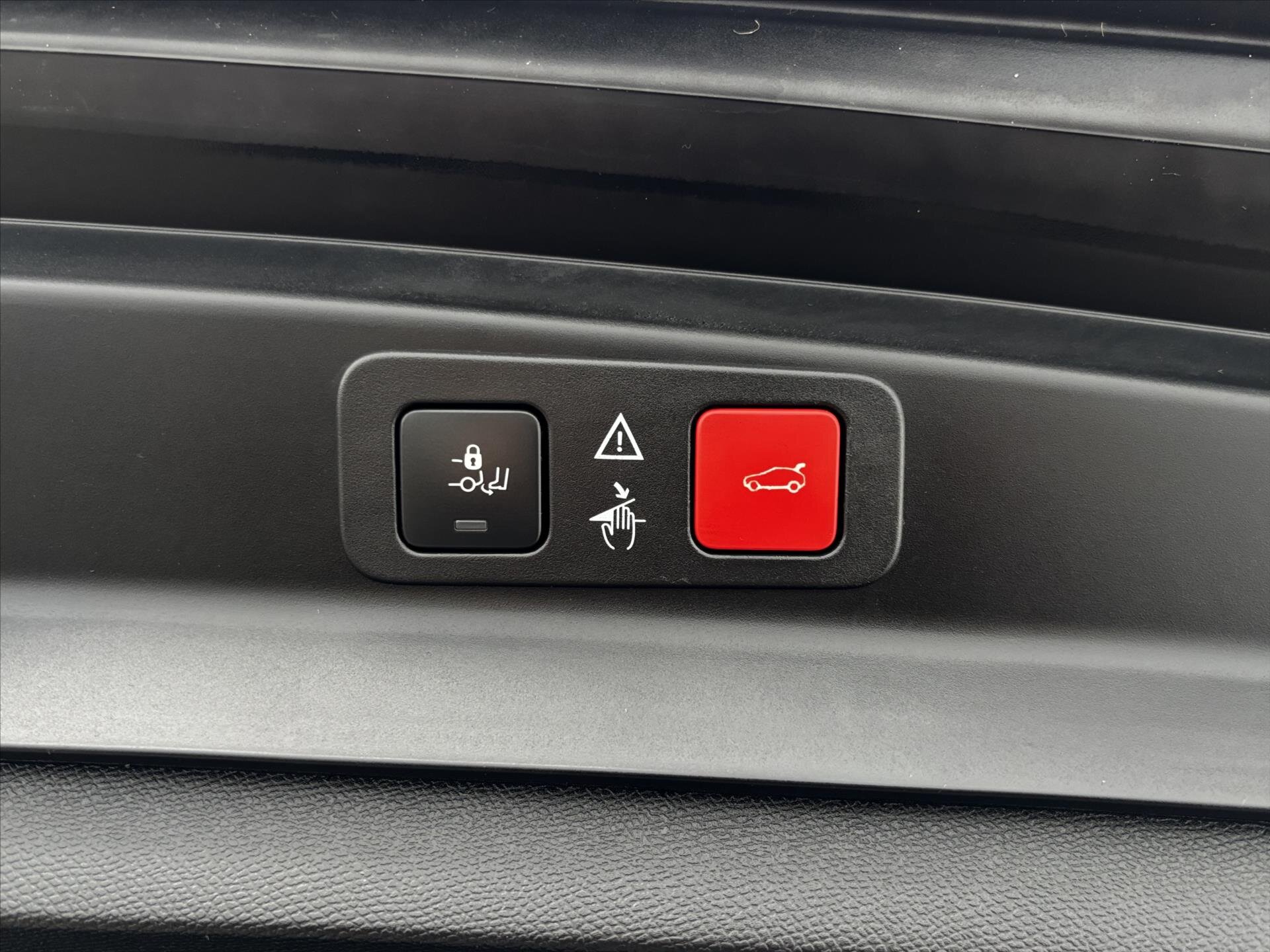 Peugeot 5008 SUV 2,0 l 130 kw