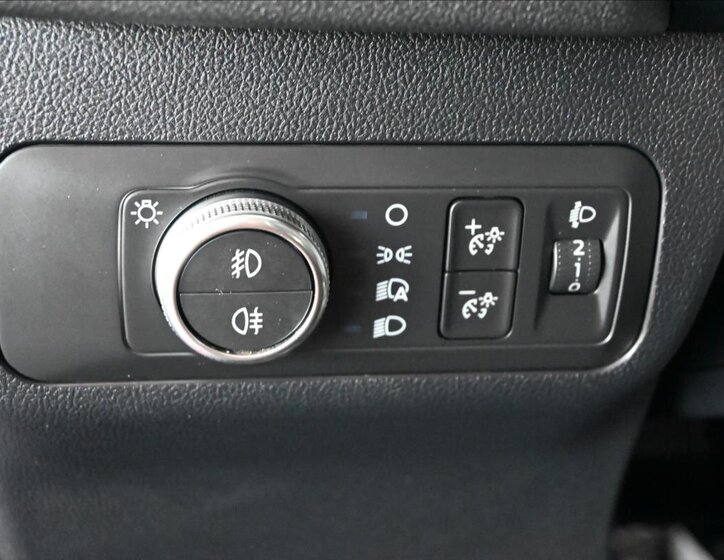 Ford Kuga SUV / Terénní 1,5 l 88 kw