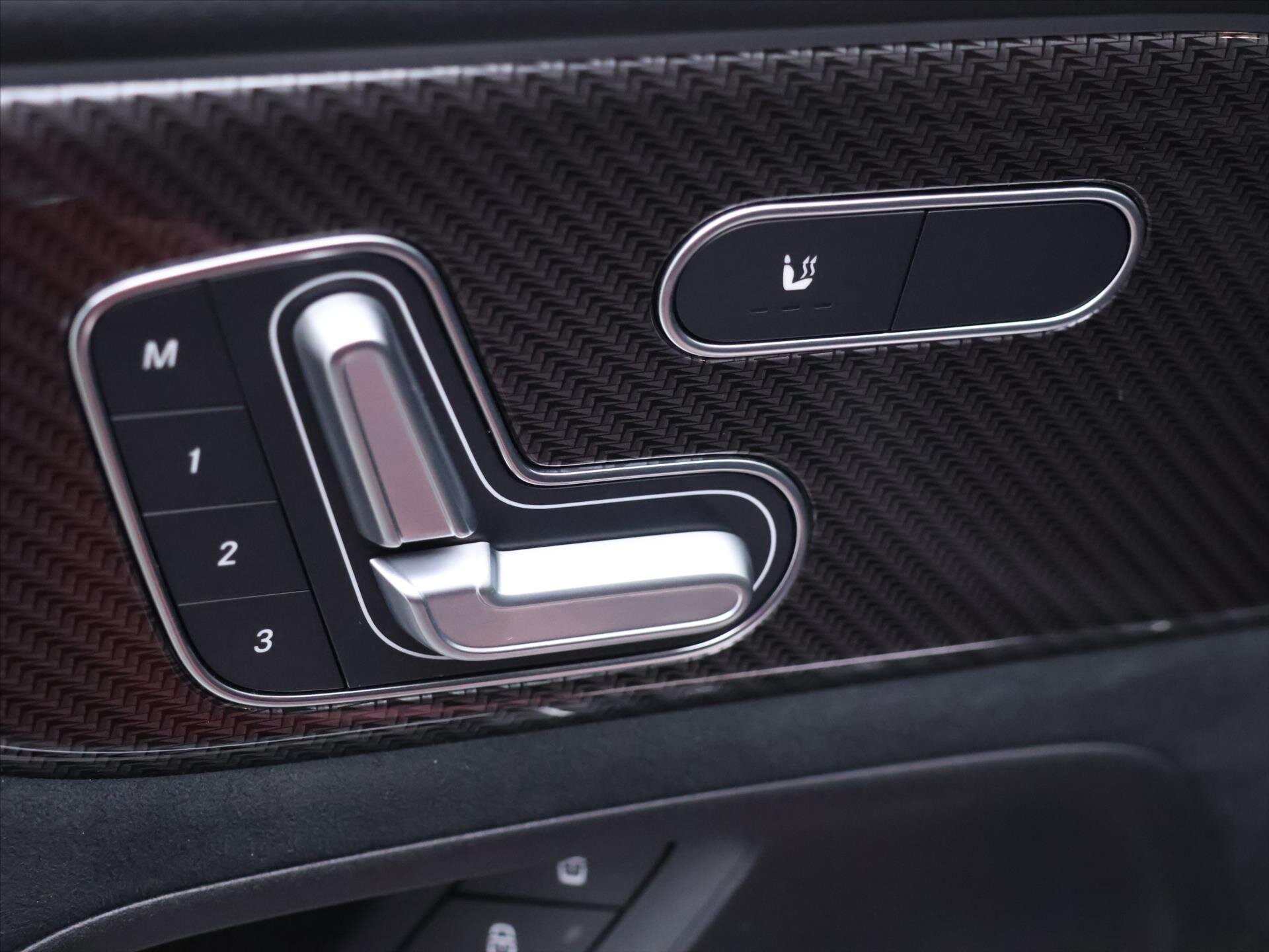 Mercedes-Benz GLB SUV / Terénní 2,0 l 110 kw