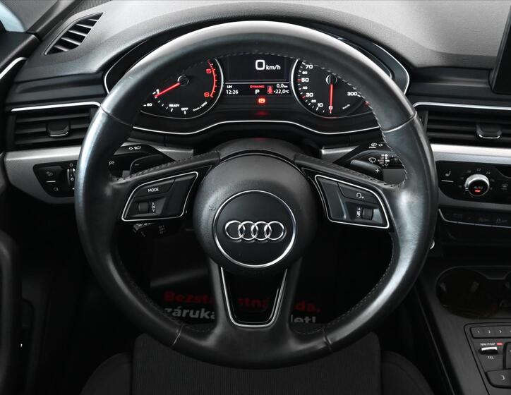 Audi A4 16