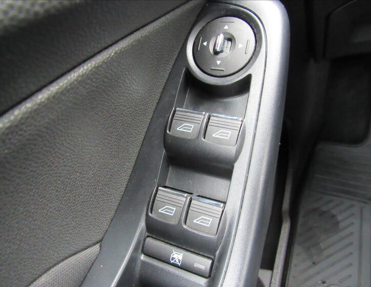 Ford Fiesta Hatchback 998,0 74 kw