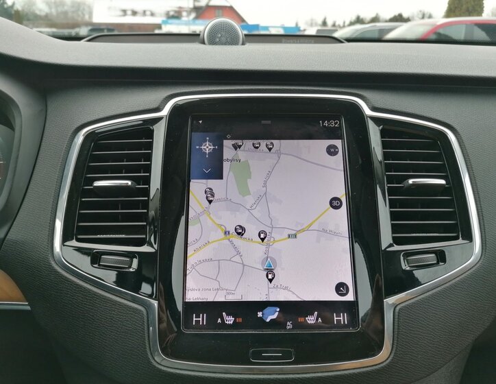 Volvo XC90 Kombi 2,0 l 165 kw