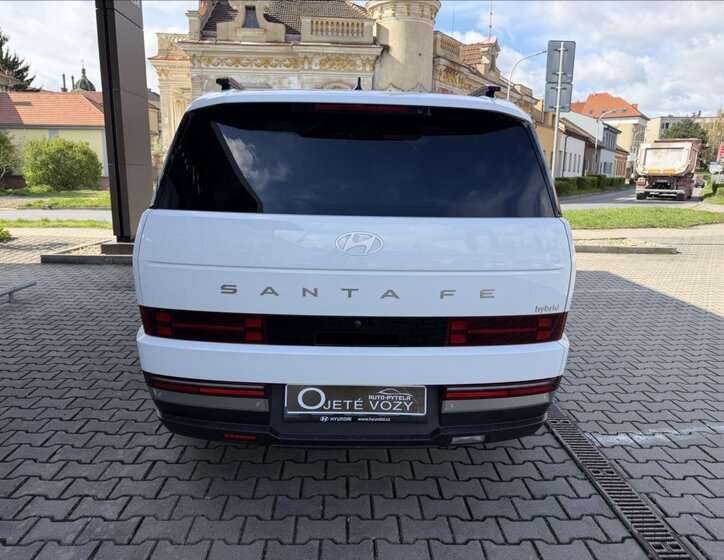Hyundai Santa Fe SUV / Terénní 1,6 l 117 kw