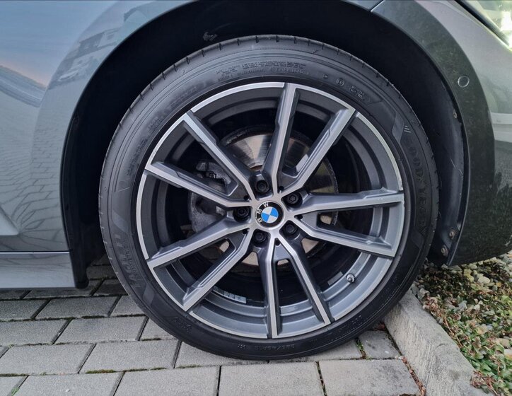 BMW Řada 3 42