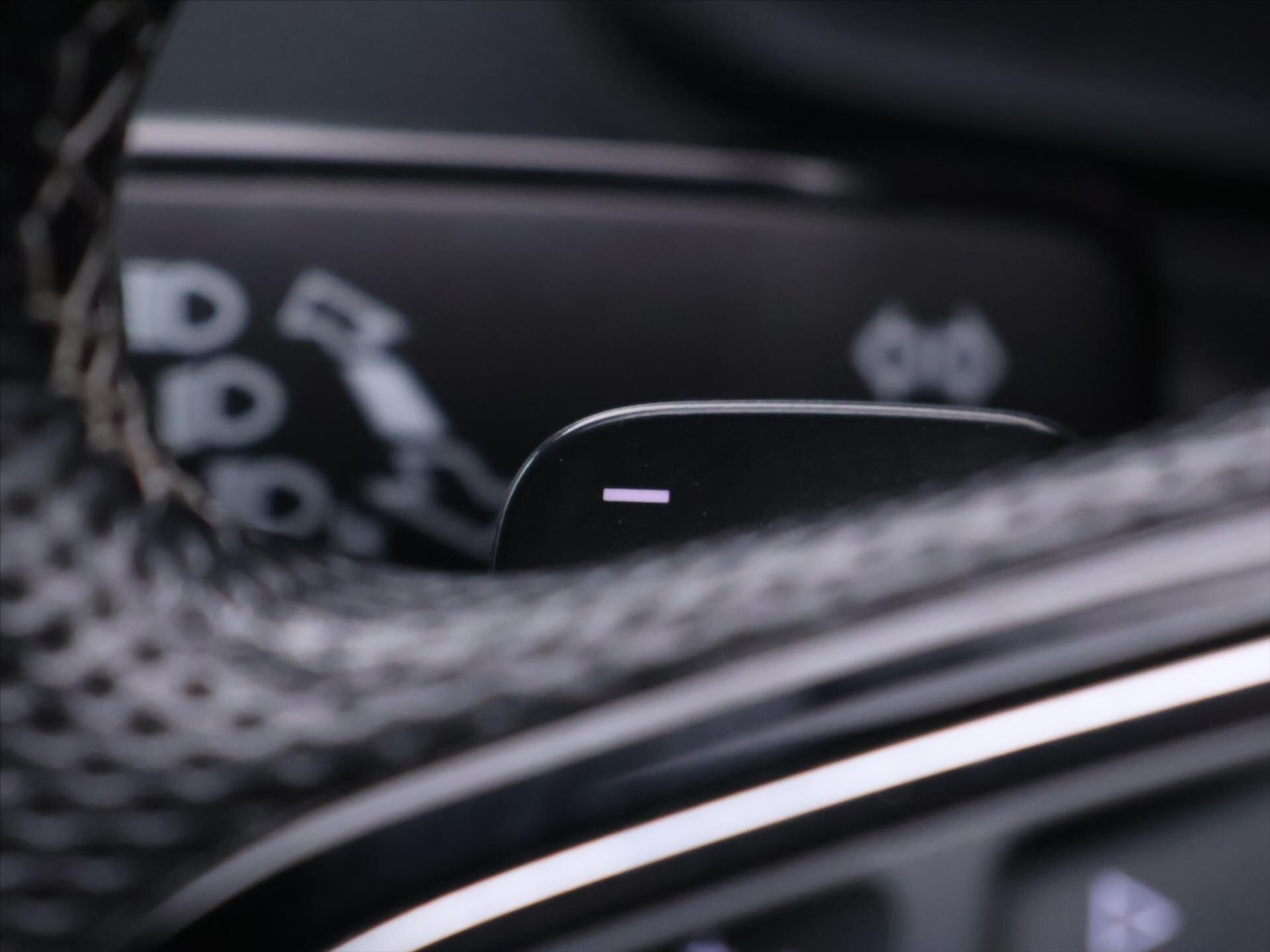 Škoda Karoq SUV / Terénní 1,5 l 110 kw