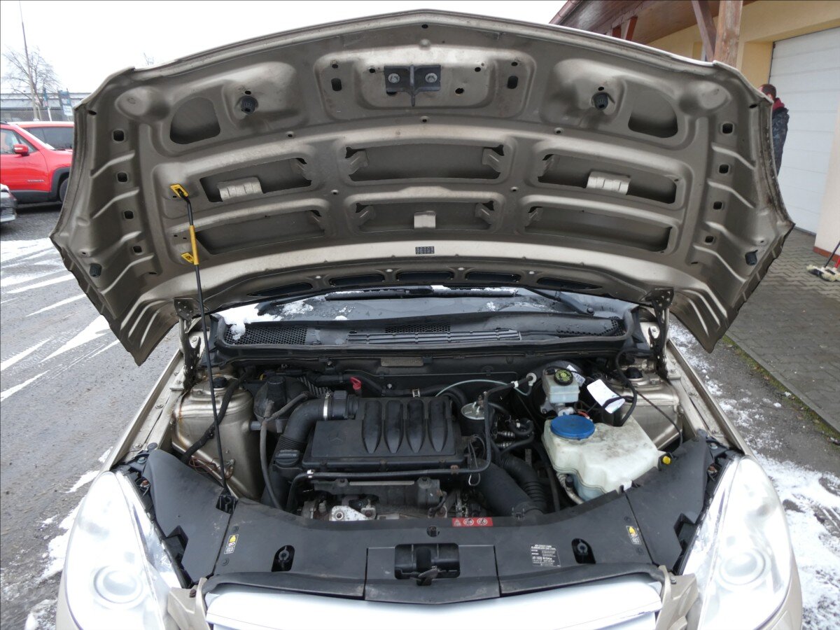 Mercedes-Benz Třídy B Hatchback 2,0 l 80 kw