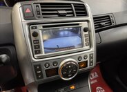 Toyota Verso Kombi 2,0 l 93 kw