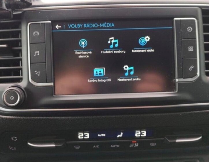 Peugeot Traveller MPV 0,0 110 kw